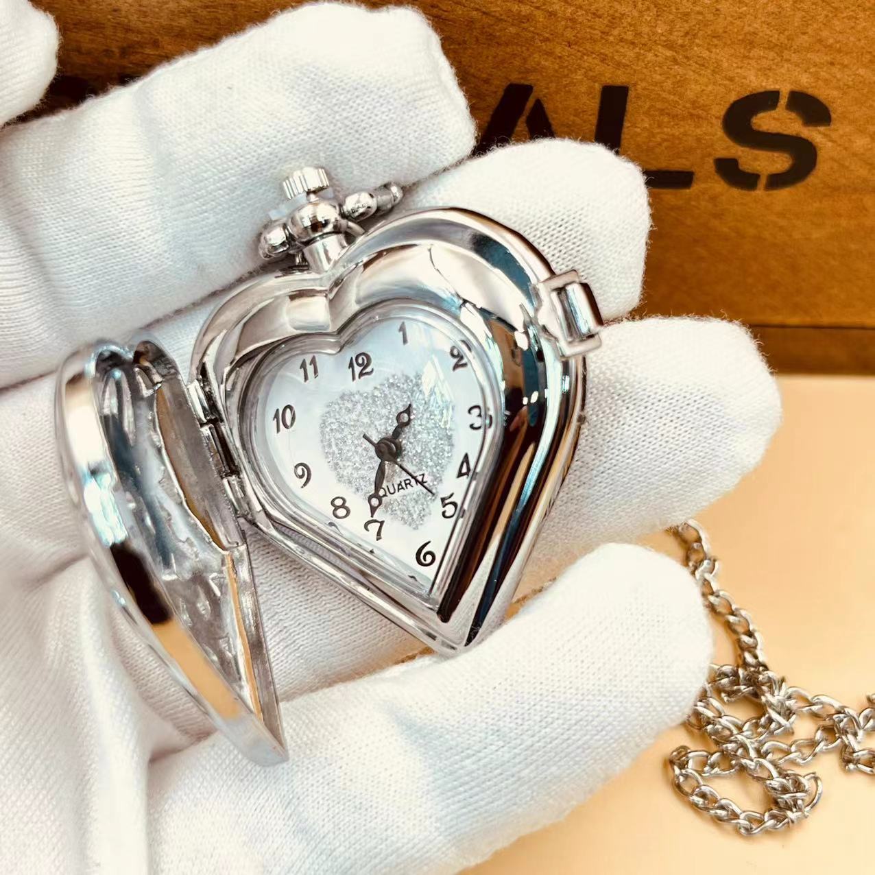 Stylish romantic heart-shaped diamond pocket watch