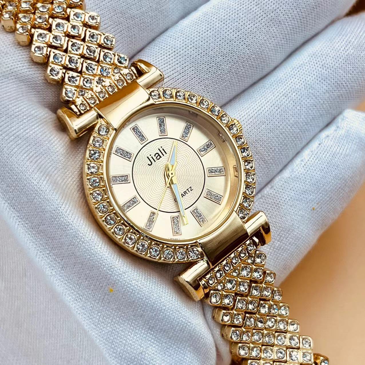 Women's Diamond-Set Gold-Plated Casual Watch