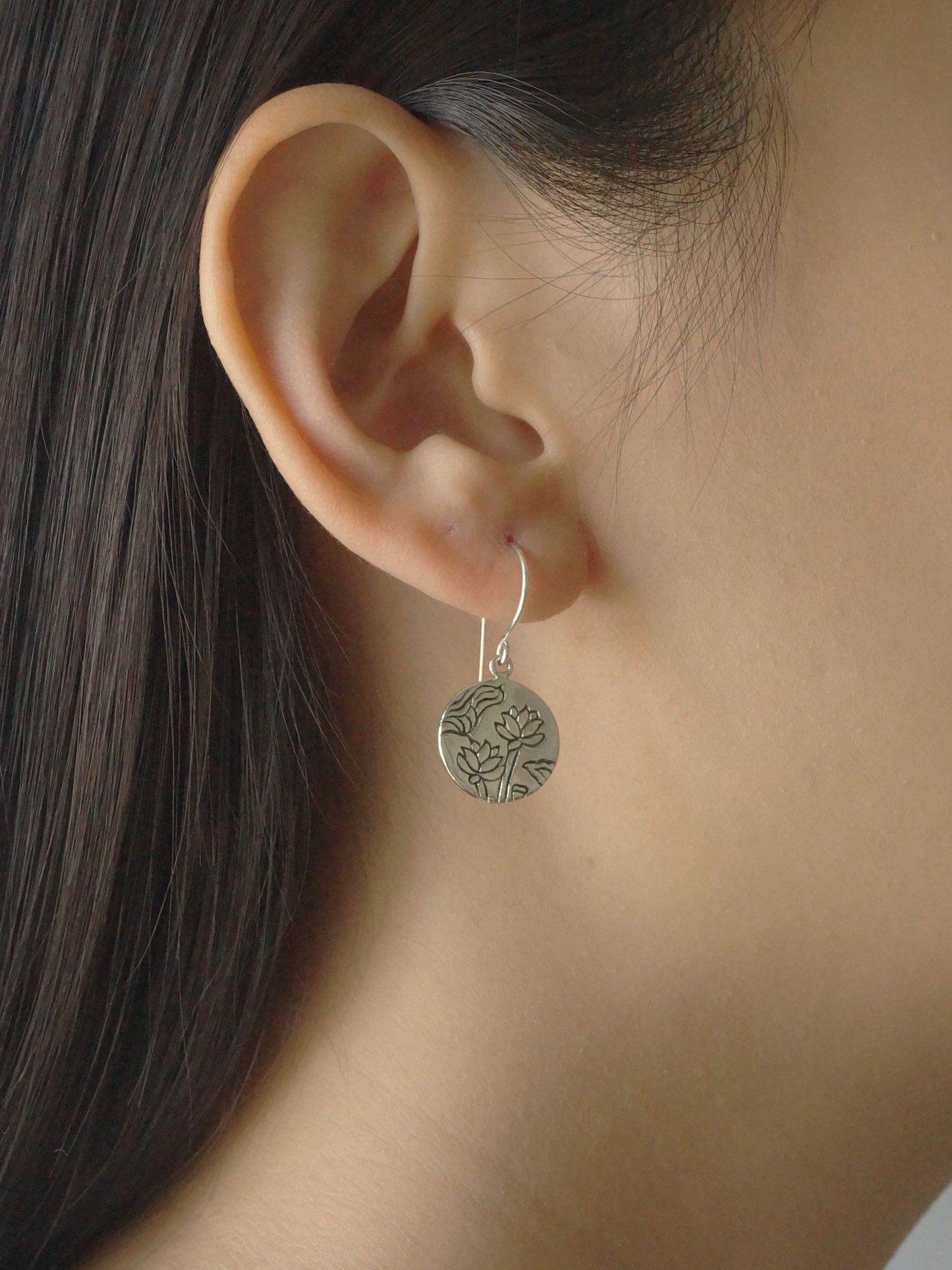 3 LOTUSES Earrings *925 sterling silver // GABI EXCLUSIVE