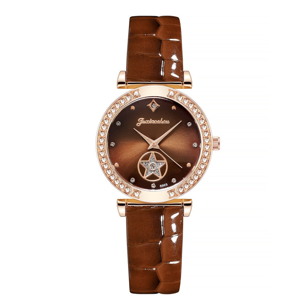 Women Green Qualities Diamond Studded Quartz Watch