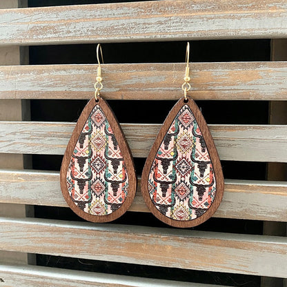 Western Vintage Water Drop Pattern Wooden Earrings