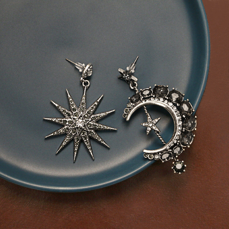 Zinc Alloy Star and Moon Asymmetric Earrings