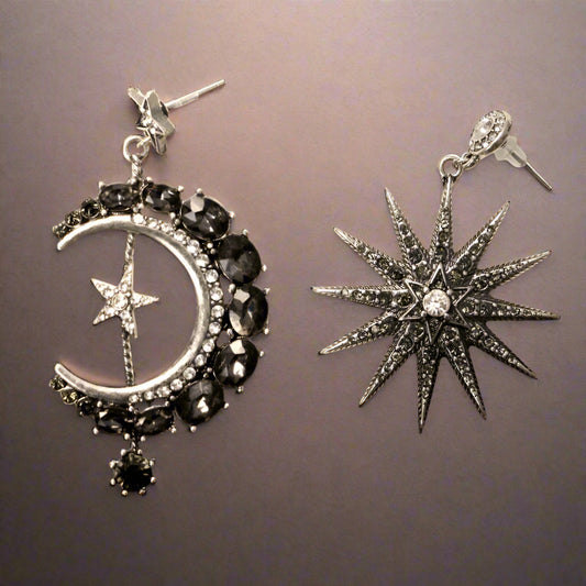 Zinc Alloy Star and Moon Asymmetric Earrings