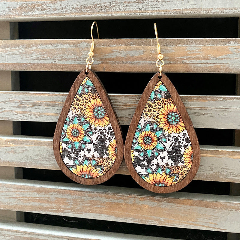 Western Vintage Water Drop Pattern Wooden Earrings