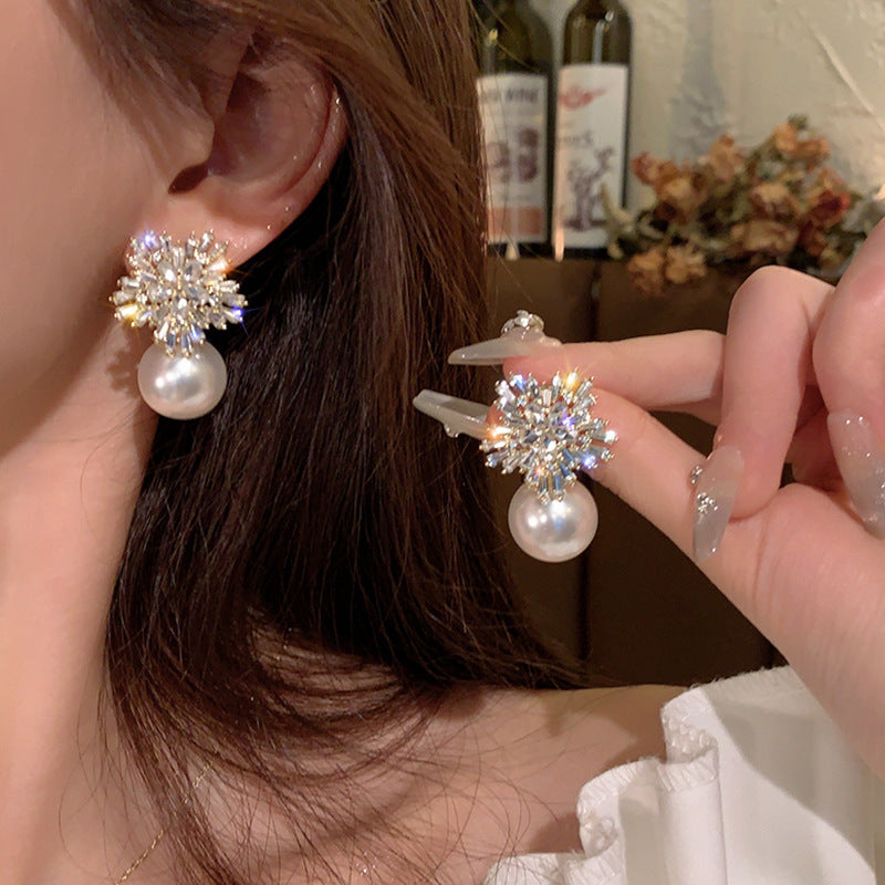 Zircon Snowflake Pearl Earrings