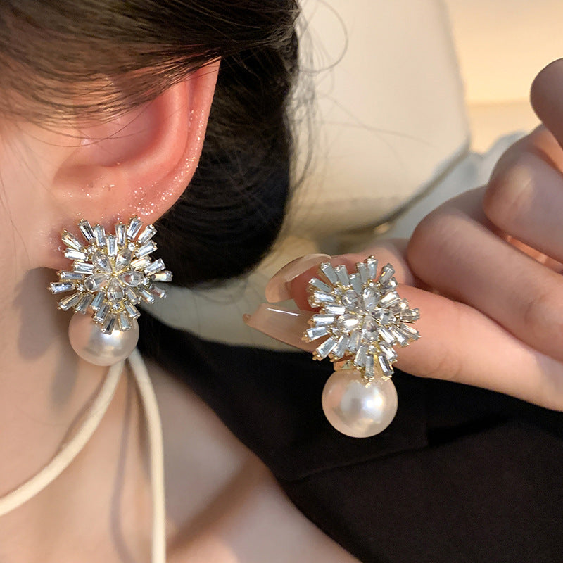 Zircon Snowflake Pearl Earrings