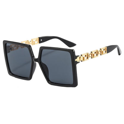 Women Chain Box Summer Sunglasses