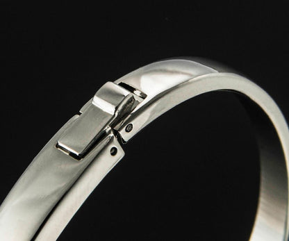 Women Luxury Stainless Steel Bangle Watches Quartz WristWatches