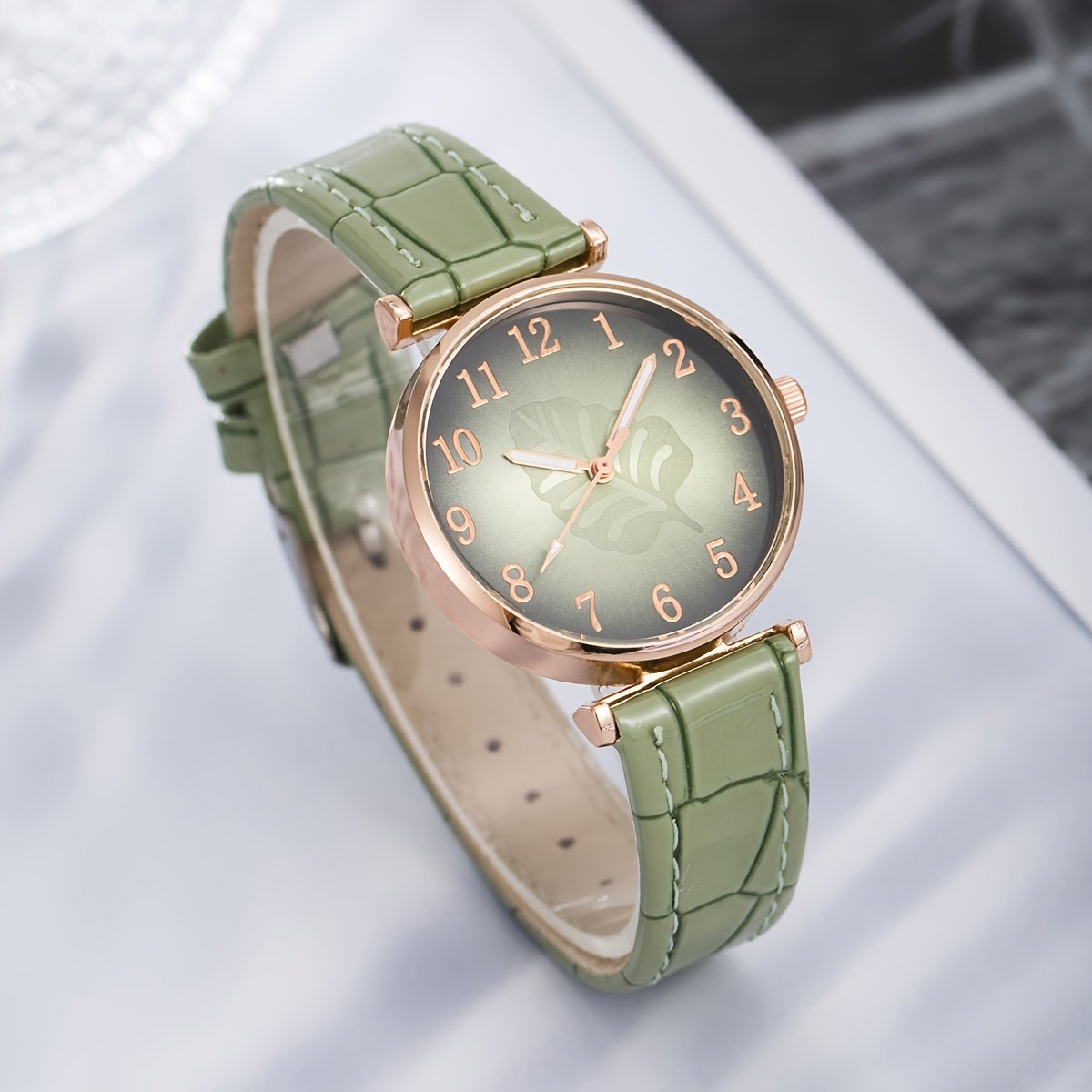 5PCS/Set Womens Leaf Print Fashion Watch & Jewelry Set