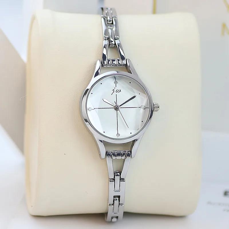 Women Elegant Fashion Quartz Bracelet Watch